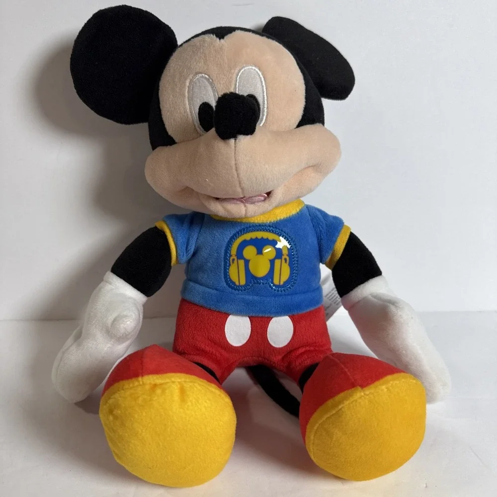 DISNEY JUNIOR Mickey Singing Fun Lights Up Talks & Sings Hot  Dog Dance Song 12